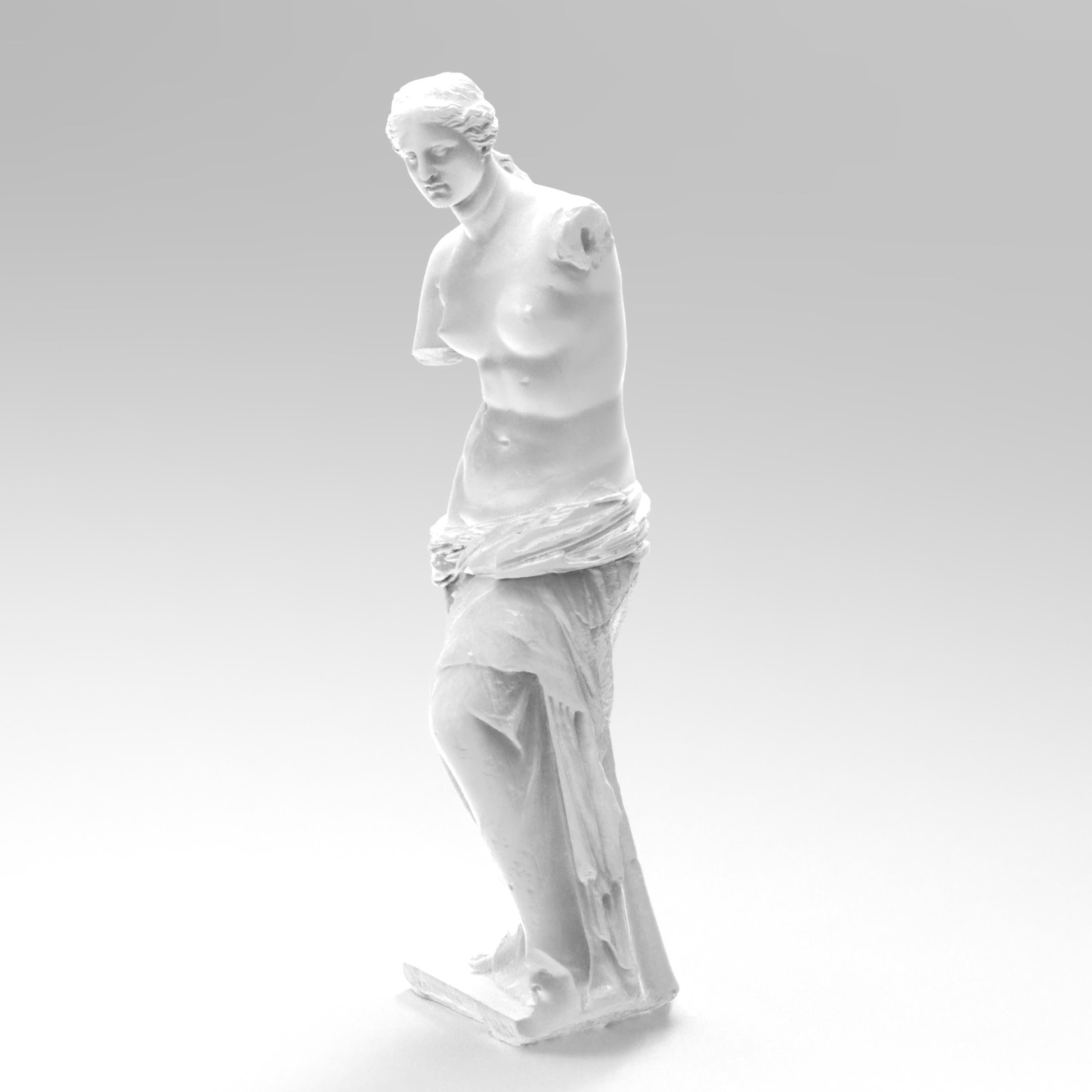 Venus de Milo Statuette | Various Sizes & Colors