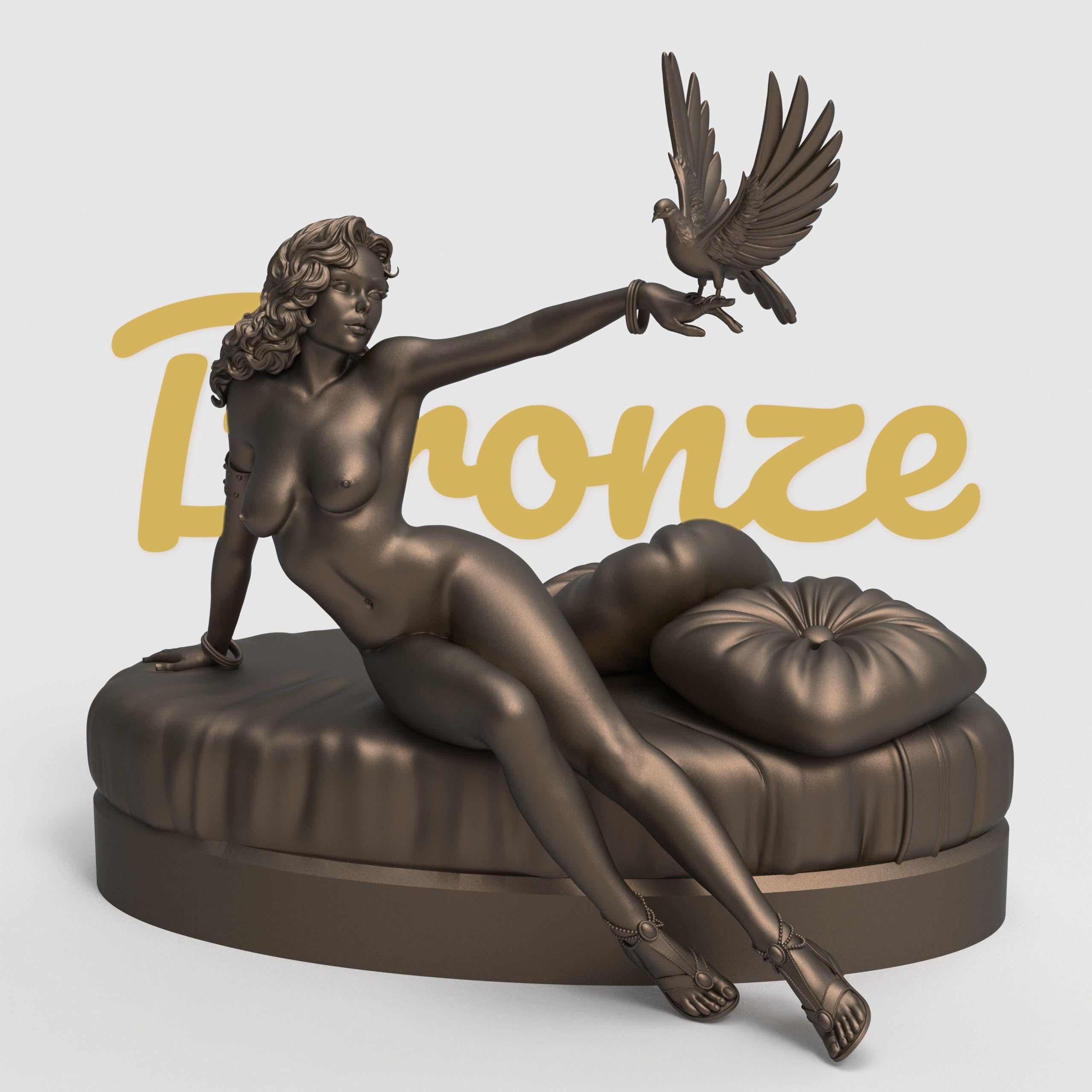 Selene Statue | Various Styles